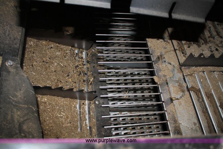 image for item A2091 2005 AGCO Challenger 660 RWA combine