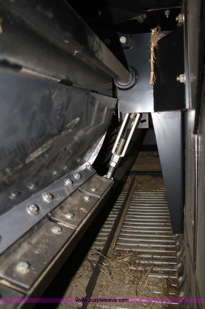 image for item A2091 2005 AGCO Challenger 660 RWA combine