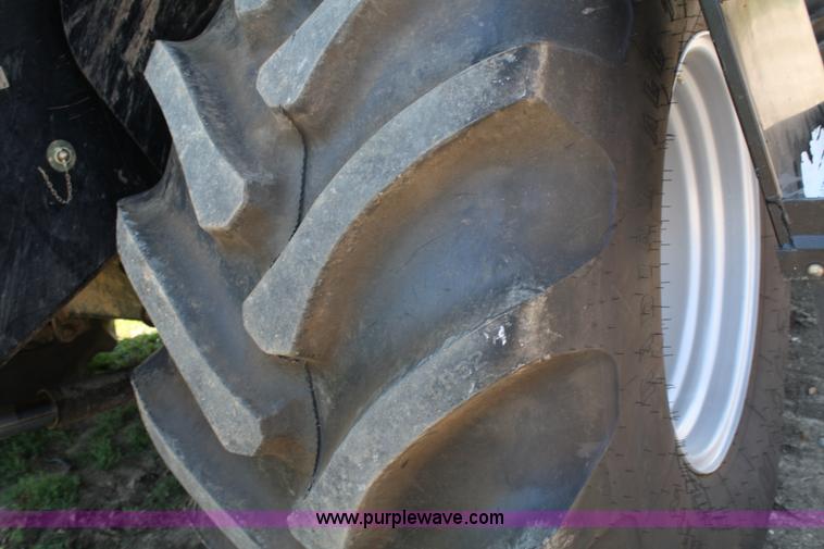 image for item A2091 2005 AGCO Challenger 660 RWA combine