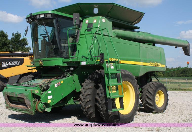 image for item A2102 2005 John Deere 9860 STS combine