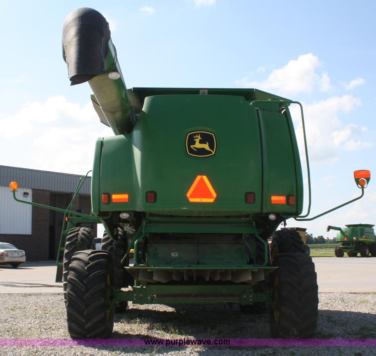 image for item A2102 2005 John Deere 9860 STS combine