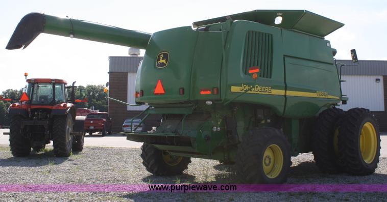 image for item A2102 2005 John Deere 9860 STS combine
