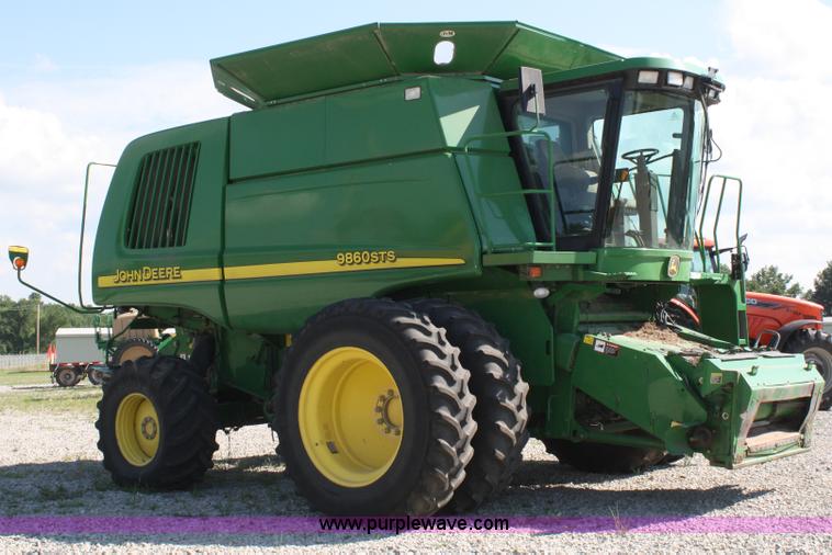 image for item A2102 2005 John Deere 9860 STS combine