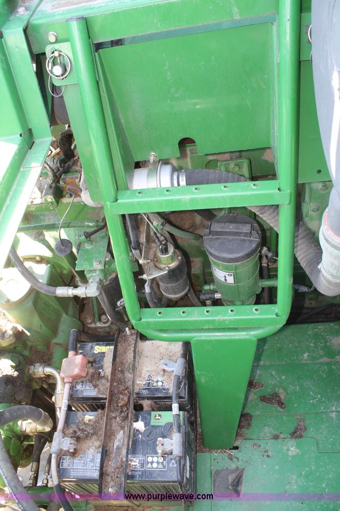 image for item A2102 2005 John Deere 9860 STS combine