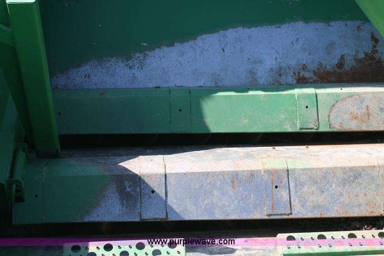 image for item A2102 2005 John Deere 9860 STS combine