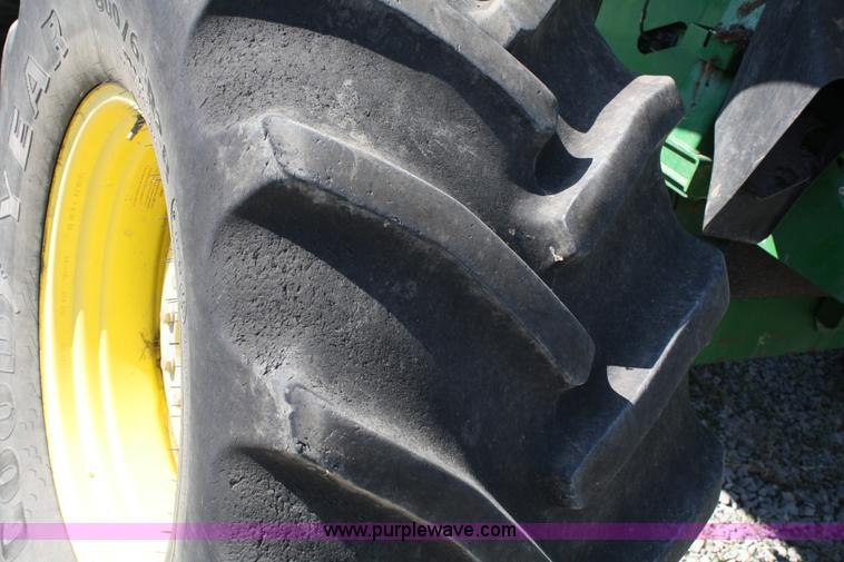 image for item A2102 2005 John Deere 9860 STS combine