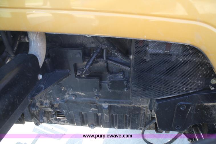 image for item A2103 2006 Challenger MT455B MFWD tractor