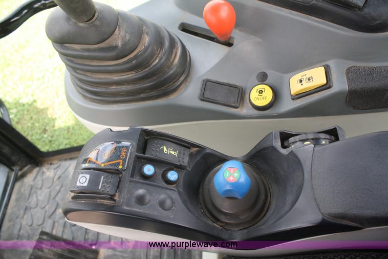 image for item A2137 2006 Caterpillar Challenger MT535B MFWD tractor