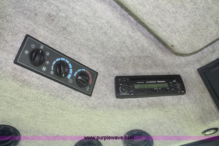 image for item A2137 2006 Caterpillar Challenger MT535B MFWD tractor