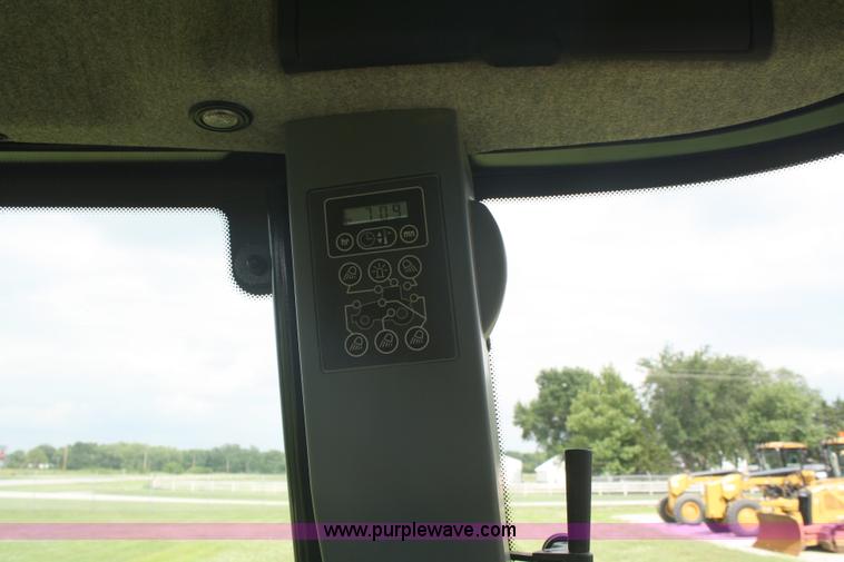 image for item A2137 2006 Caterpillar Challenger MT535B MFWD tractor