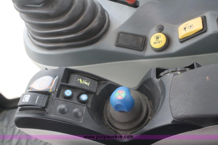 image for item A2138 2006 Caterpillar Challenger MT535B MFWD tractor