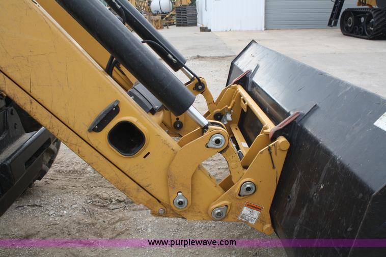 image for item A2141 2007 Caterpillar Challenger MT535B MFWD tractor with loader