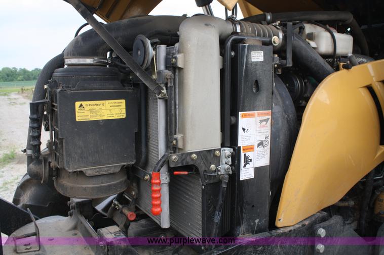 image for item A2141 2007 Caterpillar Challenger MT535B MFWD tractor with loader