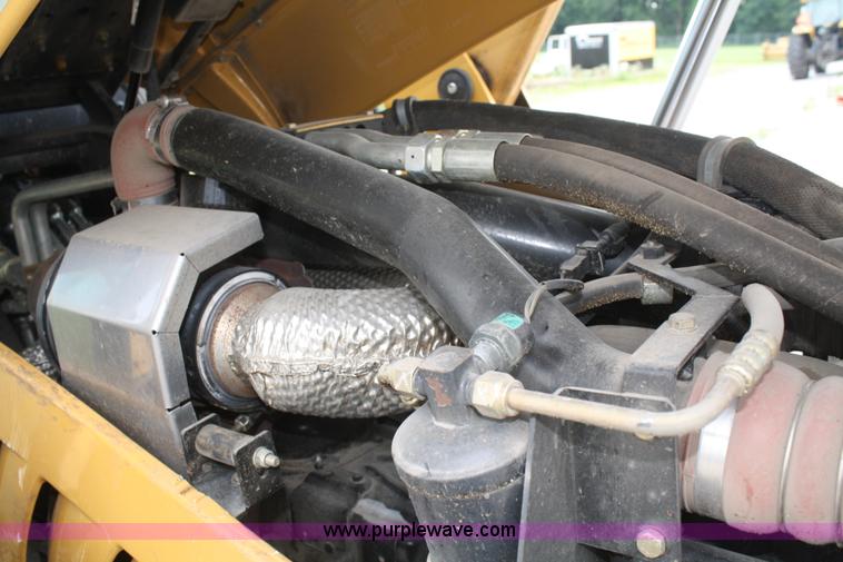 image for item A2141 2007 Caterpillar Challenger MT535B MFWD tractor with loader