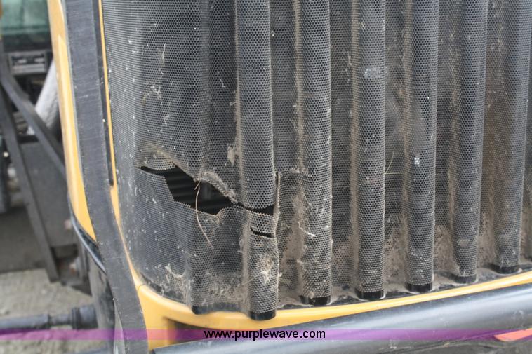 image for item A2141 2007 Caterpillar Challenger MT535B MFWD tractor with loader