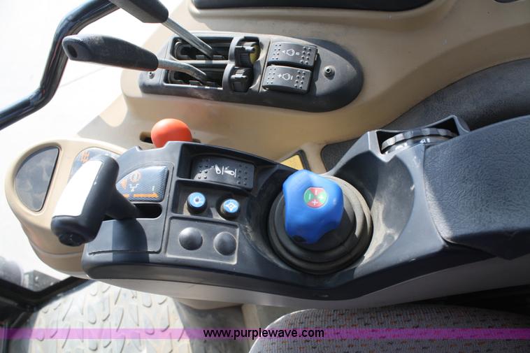 image for item A2142 2006 AGCO RT155A MFWD tractor