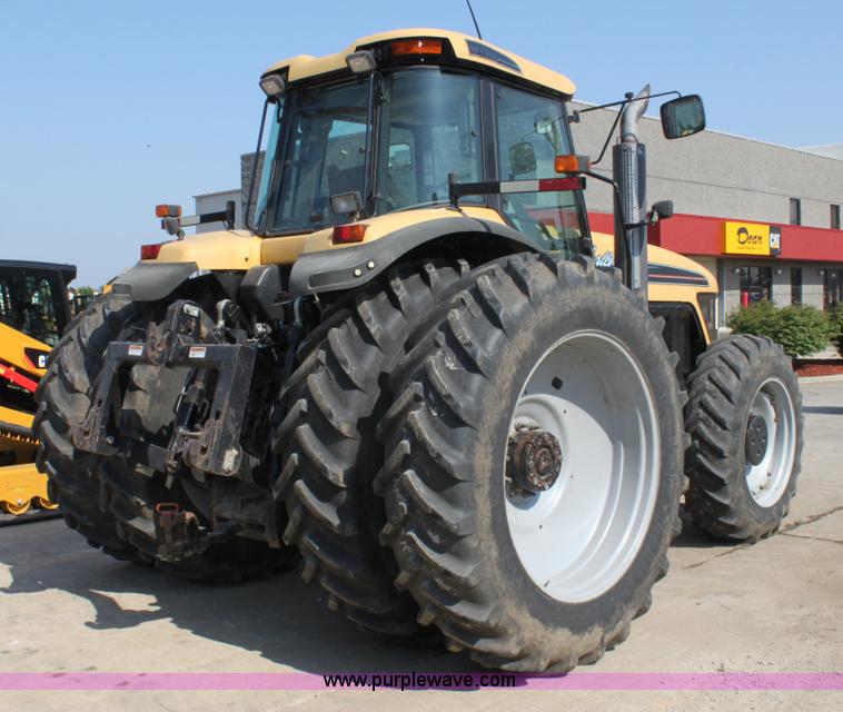 image for item A3686 AGCO Challenger MT665 MFWD tractor