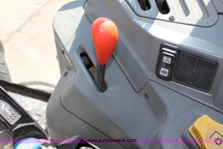 image for item A3686 AGCO Challenger MT665 MFWD tractor