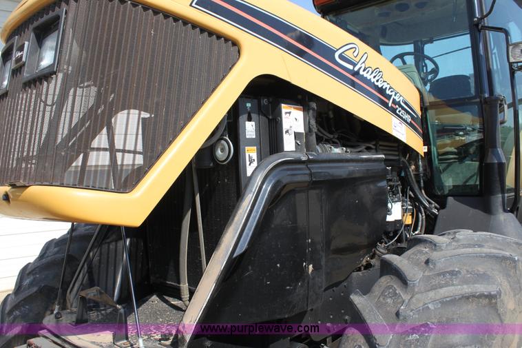 image for item A3686 AGCO Challenger MT665 MFWD tractor