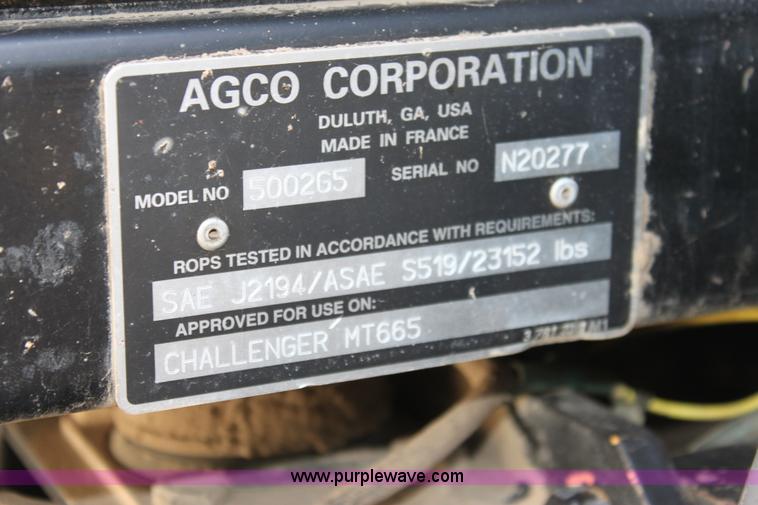image for item A3686 AGCO Challenger MT665 MFWD tractor