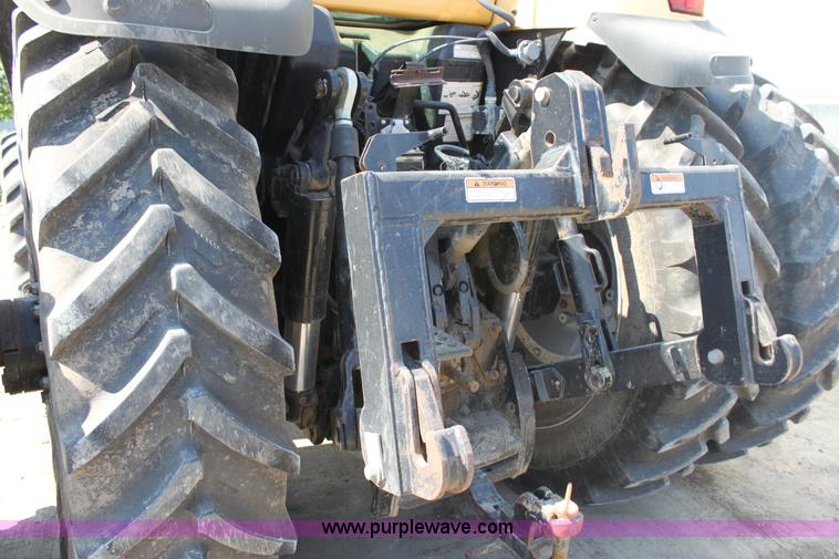 image for item A3686 AGCO Challenger MT665 MFWD tractor