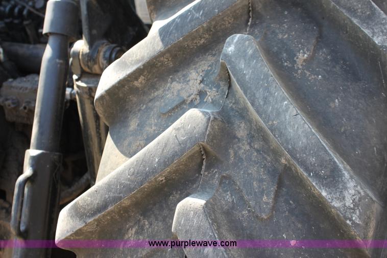 image for item A3686 AGCO Challenger MT665 MFWD tractor