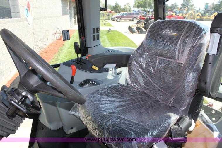 image for item A3687 AGCO Challenger MT425B MFWD tractor