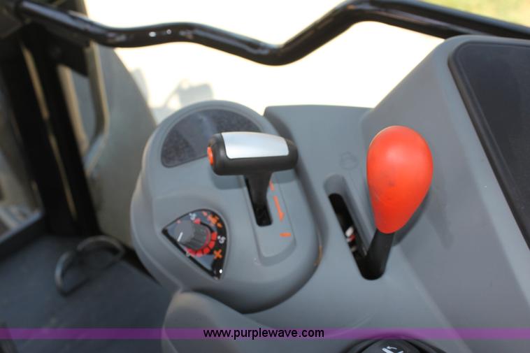 image for item A3687 AGCO Challenger MT425B MFWD tractor