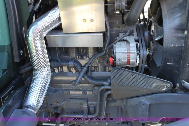 image for item A3687 AGCO Challenger MT425B MFWD tractor