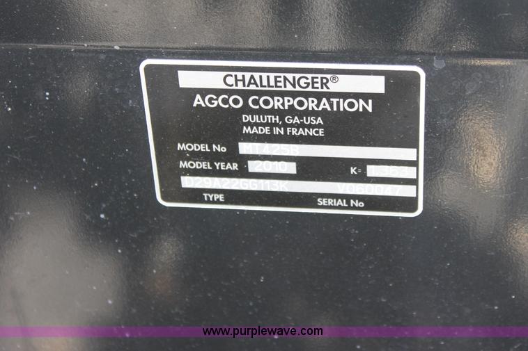 image for item A3687 AGCO Challenger MT425B MFWD tractor