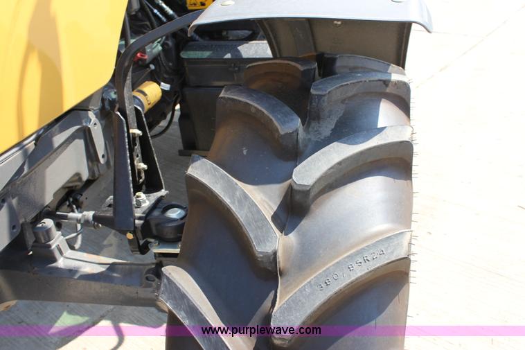 image for item A3687 AGCO Challenger MT425B MFWD tractor