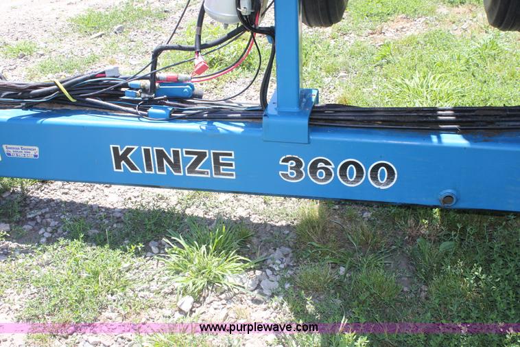 image for item A3695 Kinze 3600 Twin-Line 16/31 row planter