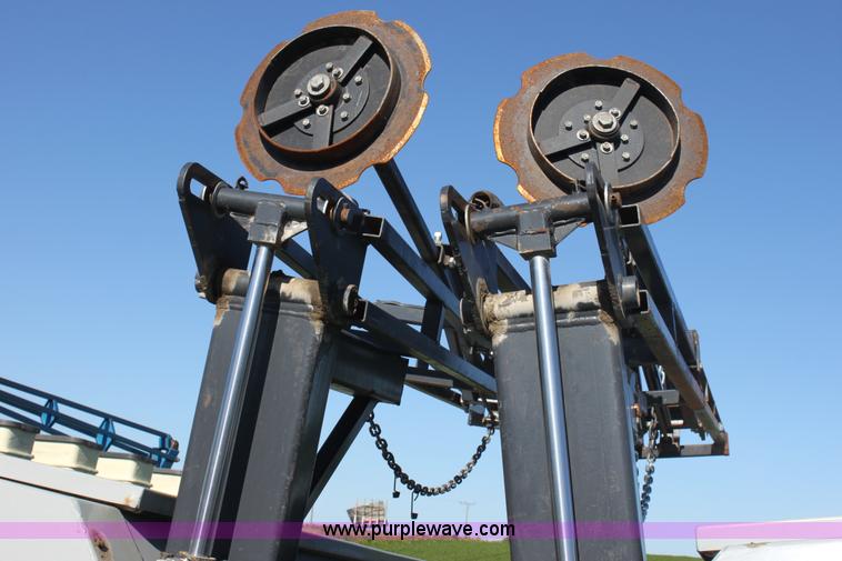 image for item A3698 CrustBuster 4000 30' seeder