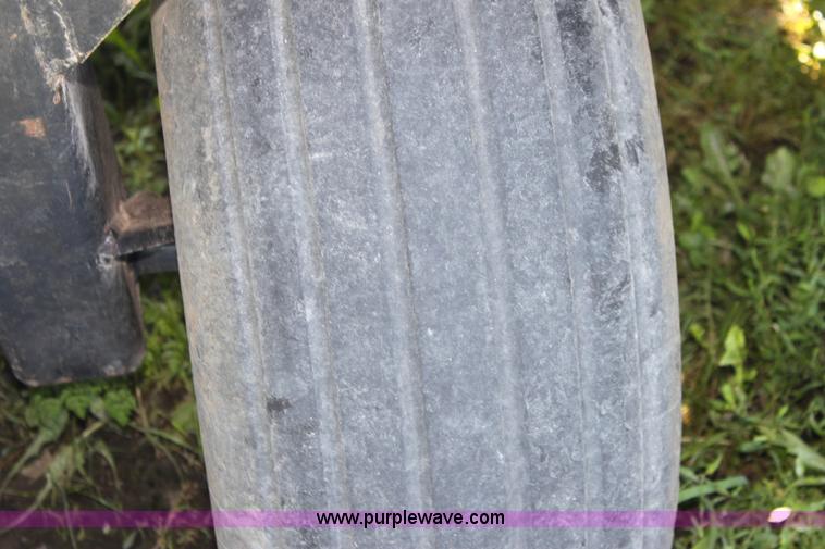 image for item A3698 CrustBuster 4000 30' seeder