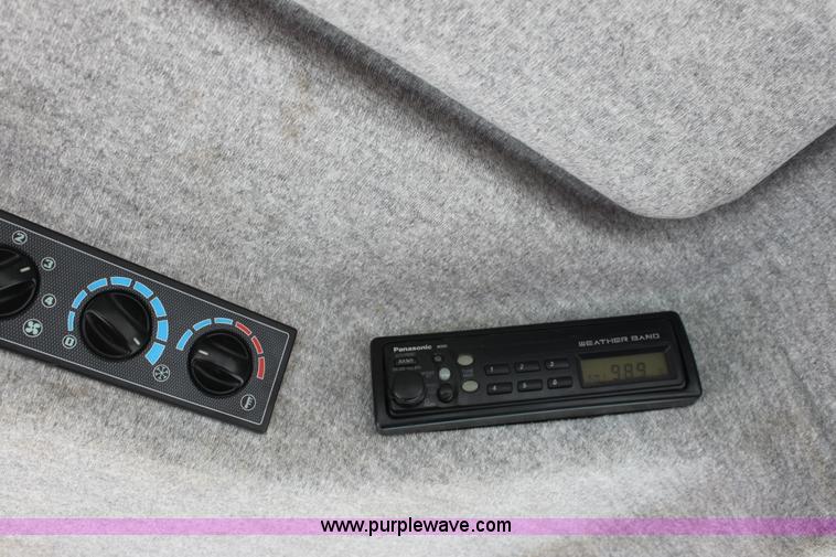 image for item A3702 2006 Massey-Ferguson 5455 MFWD tractor