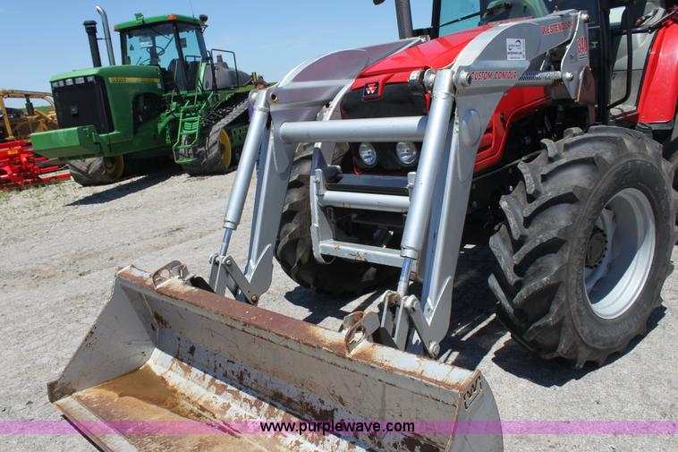 image for item A3702 2006 Massey-Ferguson 5455 MFWD tractor