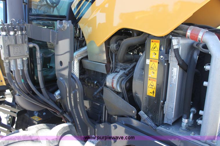 image for item A3703 2010 AGCO Challenger MT425B MFWD tractor