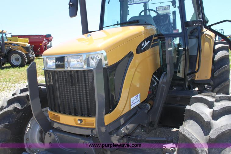 image for item A3703 2010 AGCO Challenger MT425B MFWD tractor