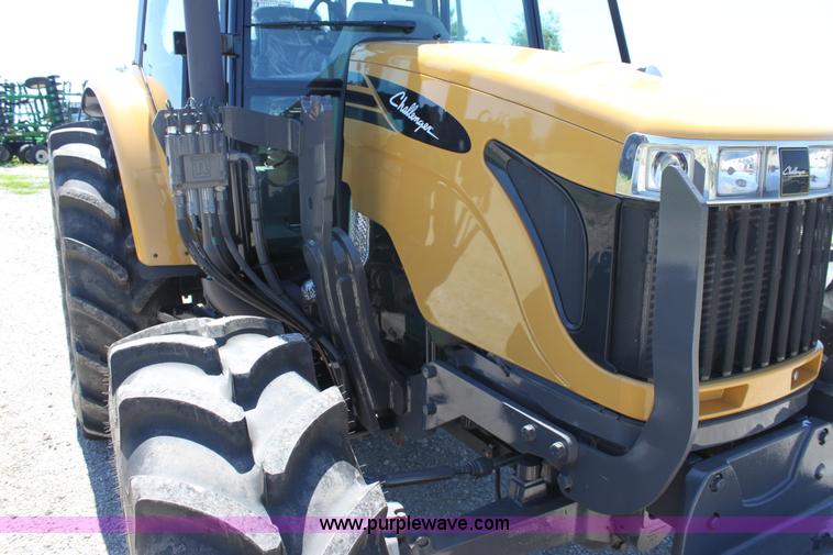image for item A3703 2010 AGCO Challenger MT425B MFWD tractor