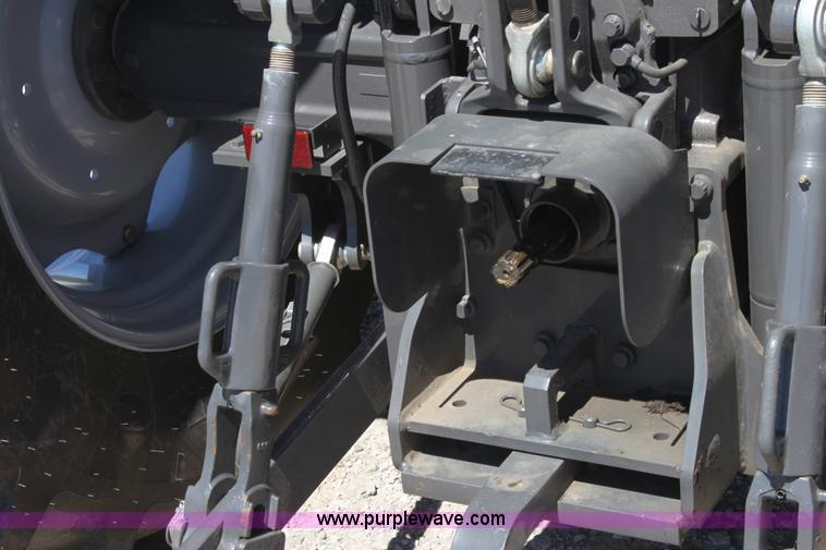 image for item A3703 2010 AGCO Challenger MT425B MFWD tractor