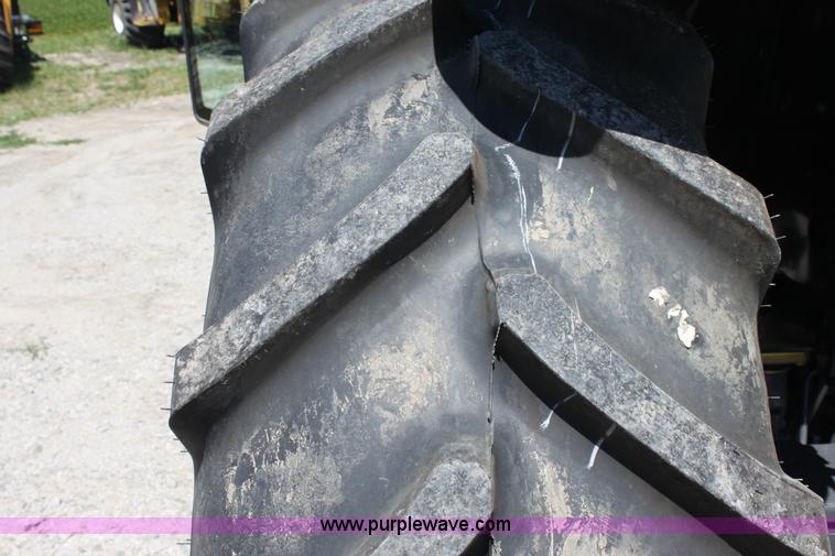 image for item A3703 2010 AGCO Challenger MT425B MFWD tractor