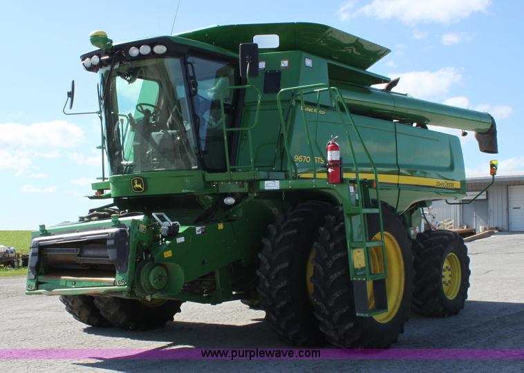 image for item A3704 2008 John Deere 9670 STS RWA combine