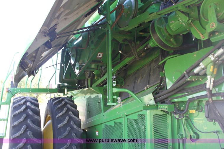 image for item A3704 2008 John Deere 9670 STS RWA combine