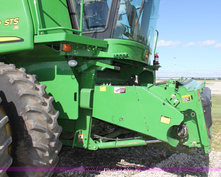 image for item A3704 2008 John Deere 9670 STS RWA combine
