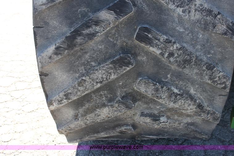 image for item A3705 2000 John Deere 9400T tractor