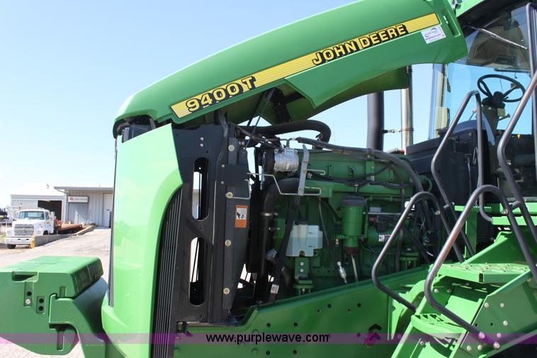 image for item A3705 2000 John Deere 9400T tractor