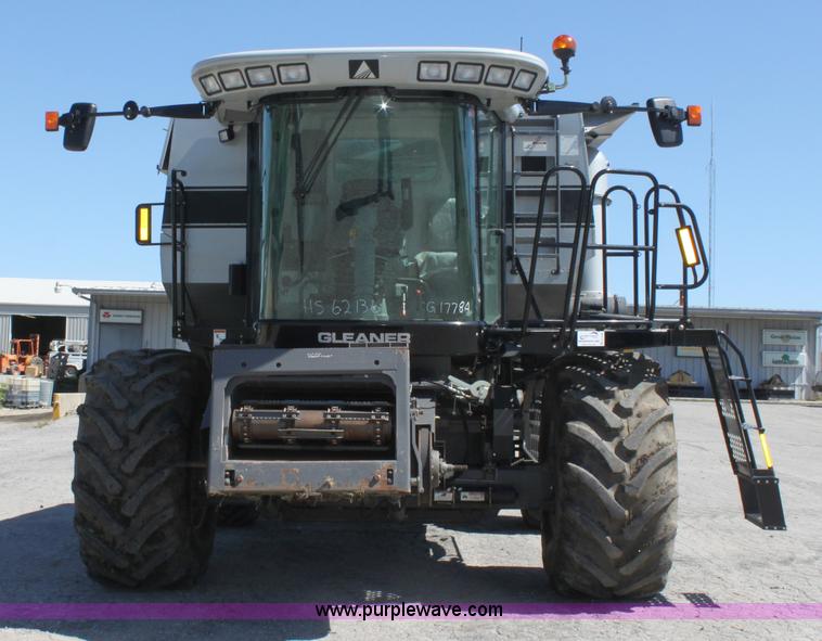 image for item A3709 2007 AGCO Gleaner R65 RWA combine