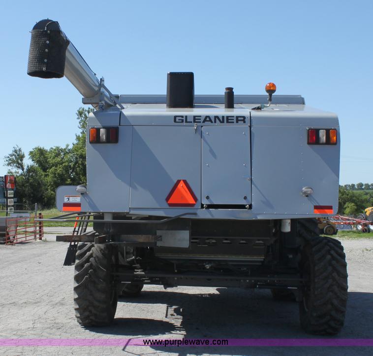 image for item A3709 2007 AGCO Gleaner R65 RWA combine