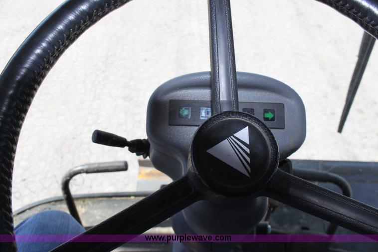 image for item A3709 2007 AGCO Gleaner R65 RWA combine