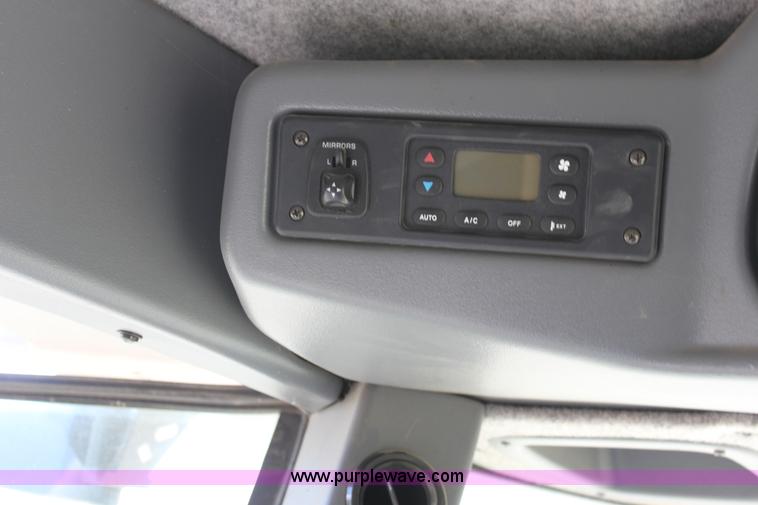 image for item A3709 2007 AGCO Gleaner R65 RWA combine